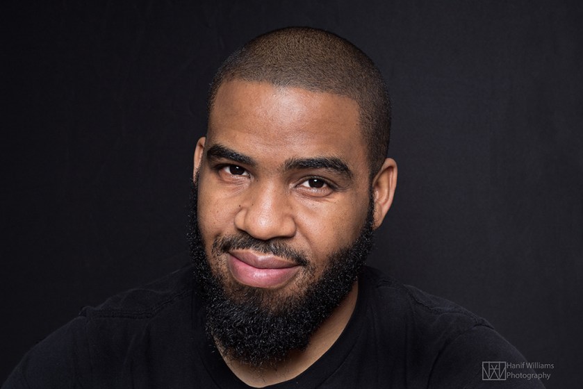 HW Headshot Web retouched with copyright(minimized for web)